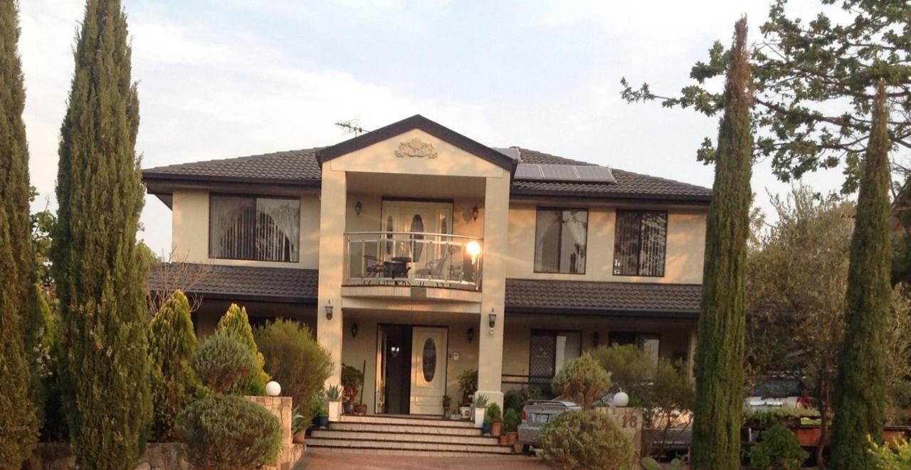 A Home Away From Home Κανμπέρα Εξωτερικό φωτογραφία