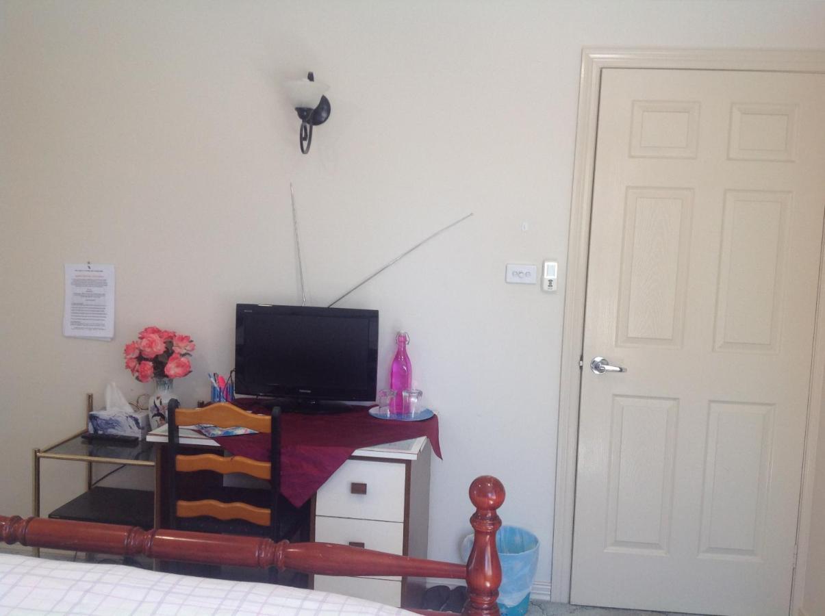 A Home Away From Home Κανμπέρα Εξωτερικό φωτογραφία