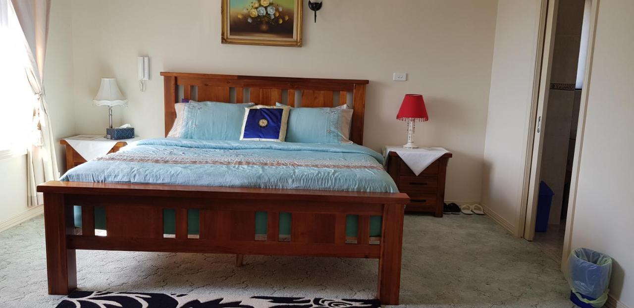 A Home Away From Home Κανμπέρα Εξωτερικό φωτογραφία